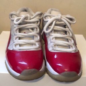 Jordan 11 cherry